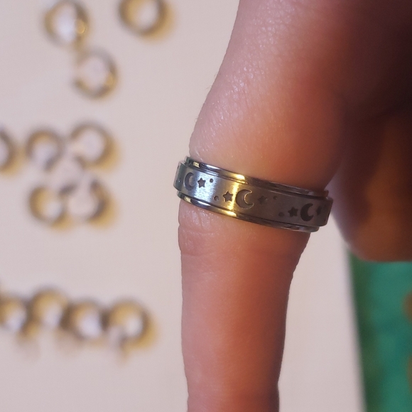 Fidget rings - Picture 3 of 3